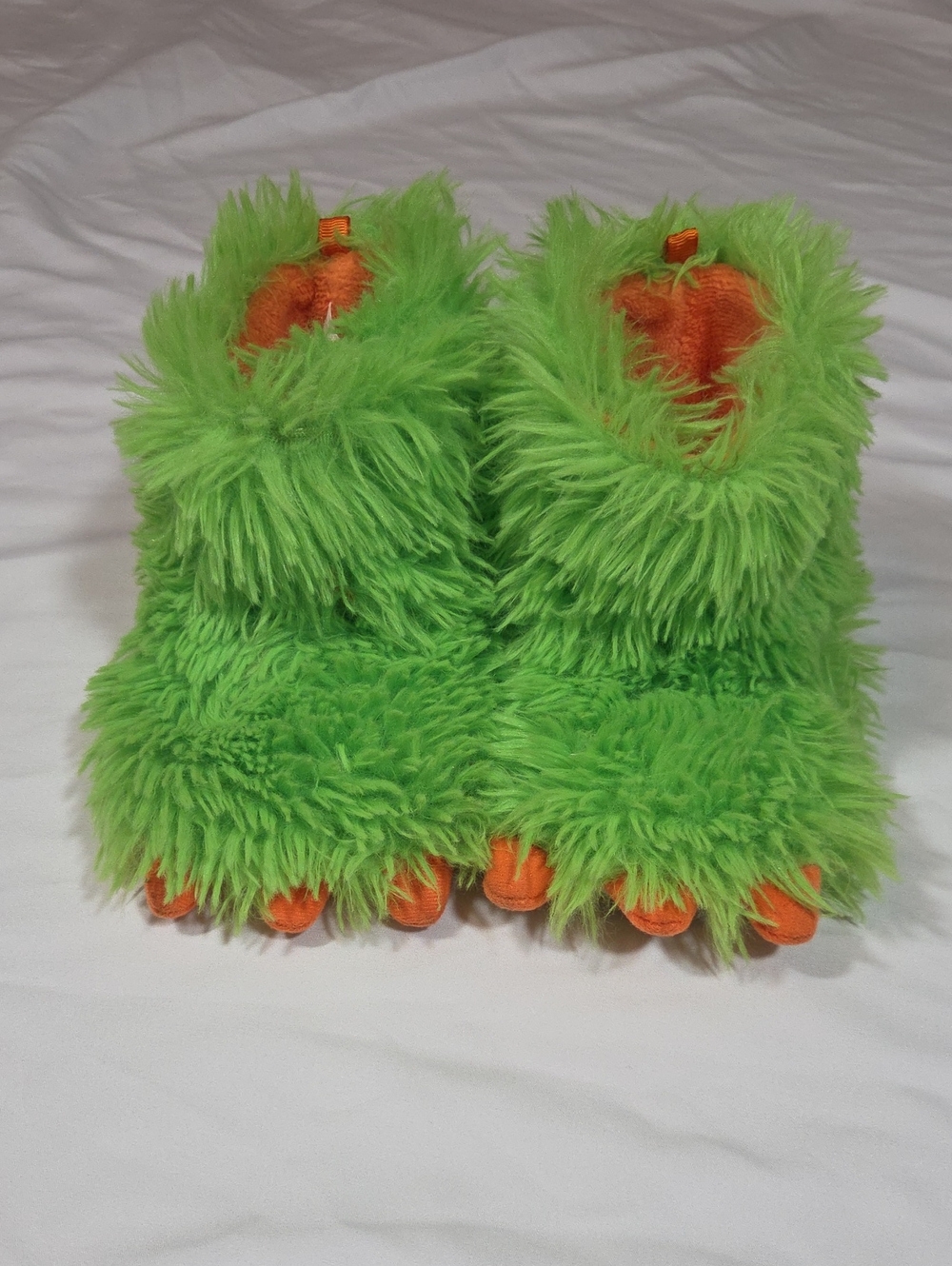 Wonder Nation Fuzzy Green Monster Slippers Size 7-8